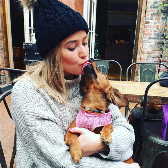 Meet your Posher, Claire - Picture 4 of 4